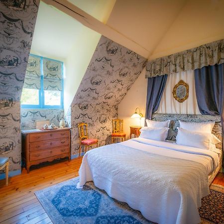 Le Moulin De Francueil Bed & Breakfast Exterior photo