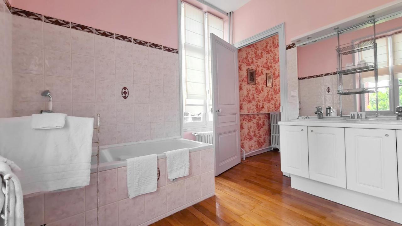 Le Moulin De Francueil Bed & Breakfast Exterior photo