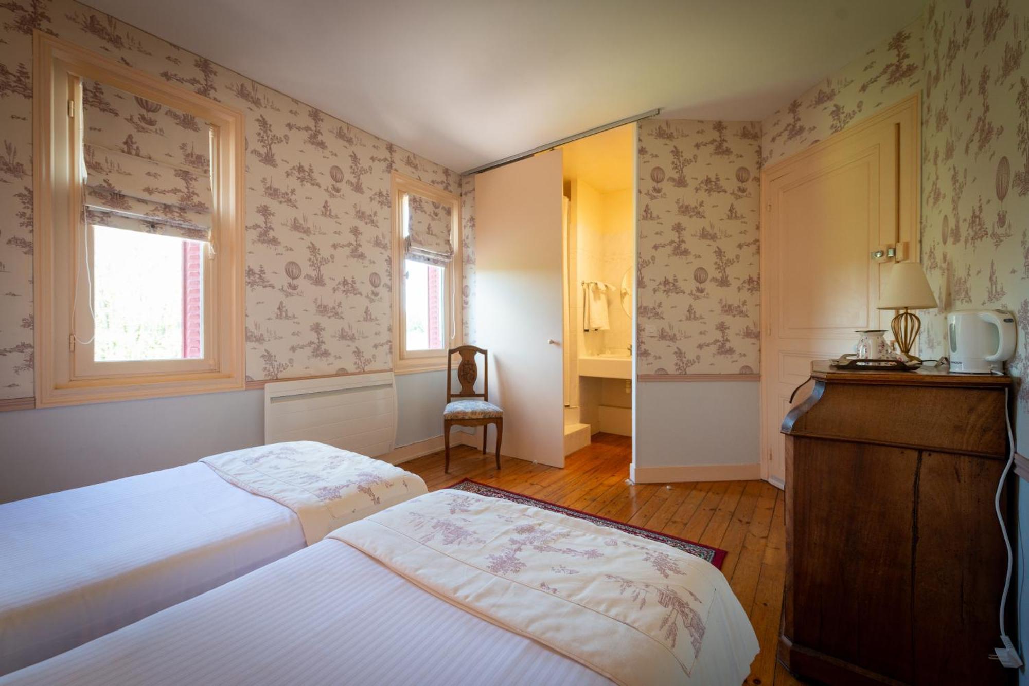 Le Moulin De Francueil Bed & Breakfast Exterior photo
