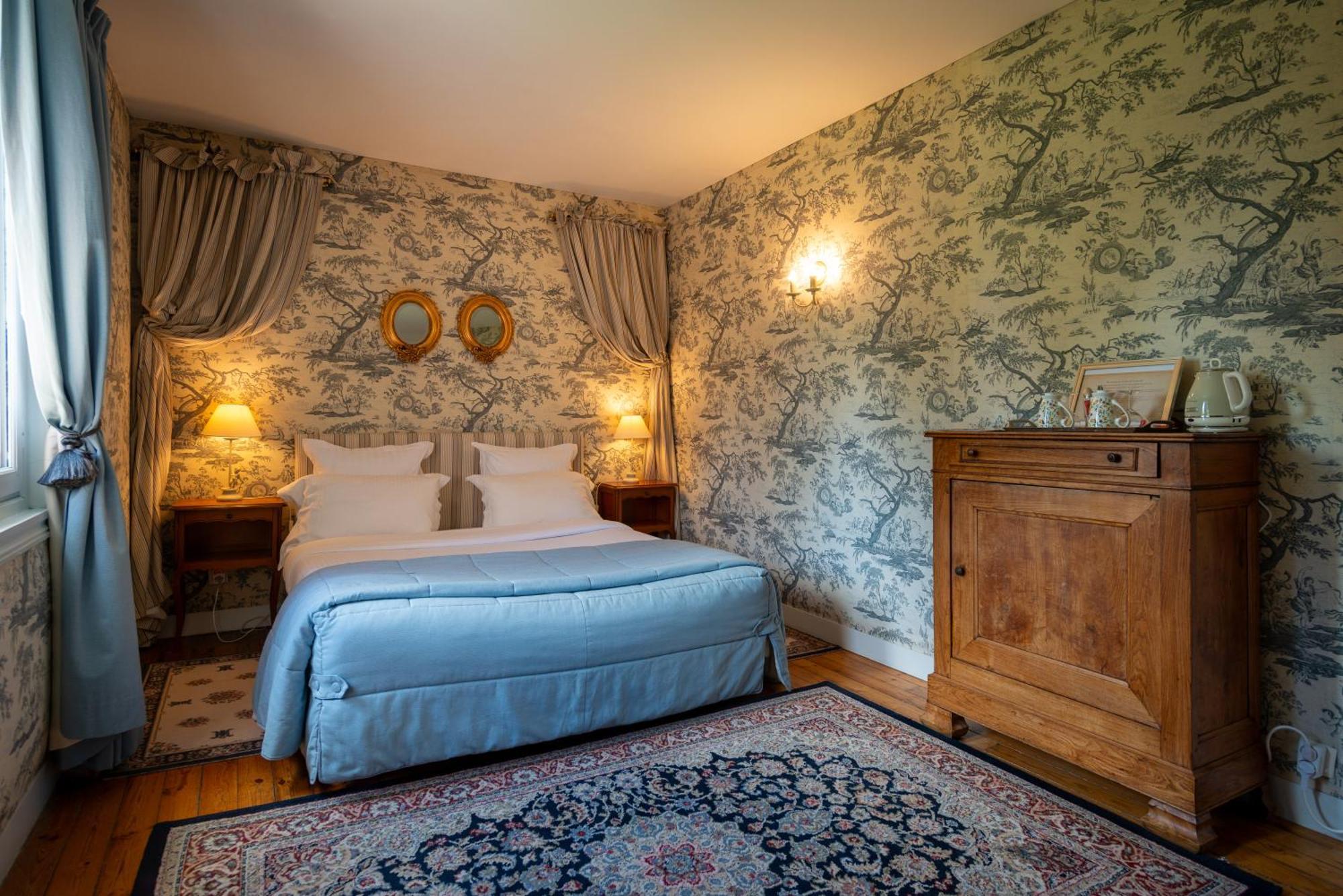 Le Moulin De Francueil Bed & Breakfast Exterior photo